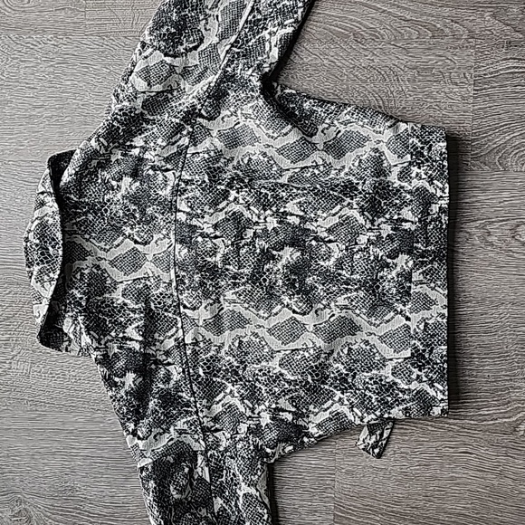 Zara Snakeskin Moto Style Jacket - Small - Picture 8 of 8